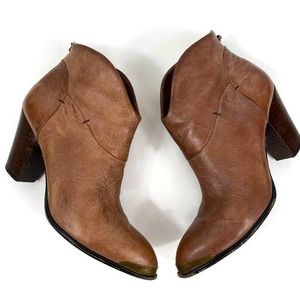 B Makowsky Quinn Leather Ankle Boots Brown 8M